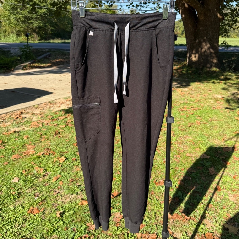 FIGS Technical Collection Zamora Jogger Scrub Pants Black XS W18BW2100